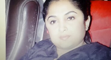 sex minh thư Cô gái có quan hệ tình dục với một chàng phim sex phá trinh trai tại một bữa tiệc.