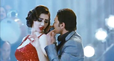 sex yaya trương nhi Pigtails cheat trên một jav thủ dâm cặp vợ chồng tại chương trình.